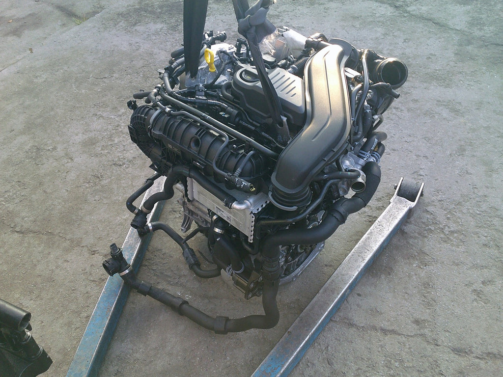 Motor Audi Seat Skoda VW DXD 1.5 150PS 22TKm Benzin Engine Unkomplett