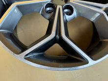 Load image into Gallery viewer, 1x Alufelge 18 Zoll 7.5" 5x112 45 5ET HK7M-1007 Land Rover I Korando Rim Wheel FEL9862036829oj