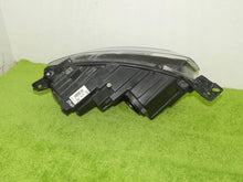 Laden Sie das Bild in den Galerie-Viewer, Frontscheinwerfer Citroën Berlingo 90146119 9816824880 Links Headlight SCH3907000439mq