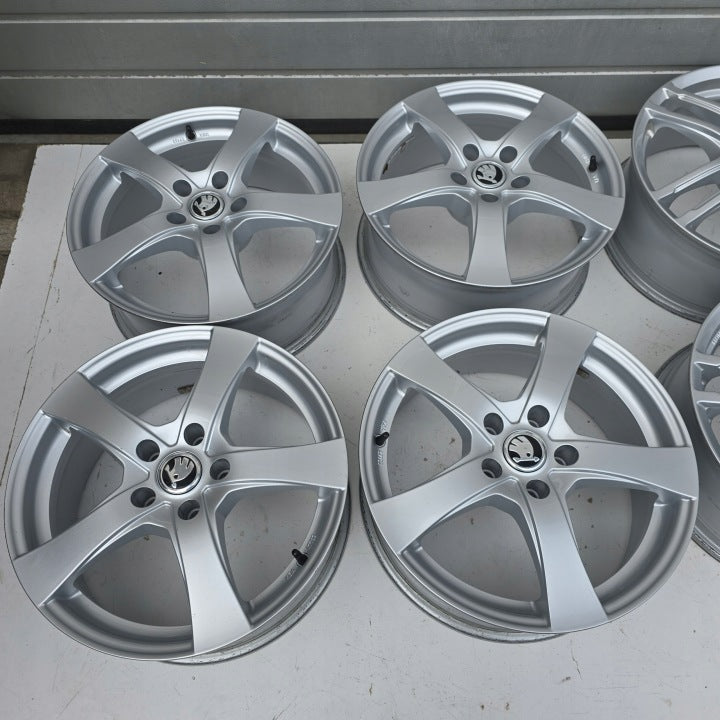 4x Alufelge 17 Zoll 7.0" 5x112 38ET 3G0601025AB Skoda Superb III Octavia Kodiaq FEL5467539656ww