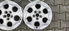 Laden Sie das Bild in den Galerie-Viewer, 4x Alufelge 15 Zoll 6.5&quot; 5x100 34ET Glanz Silber 8X0601025H Audi A1 Rim Wheel