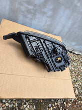 Load image into Gallery viewer, Frontscheinwerfer Skoda Yeti 5L1941015 Xenon Links Scheinwerfer Headlight