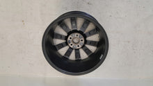 Laden Sie das Bild in den Galerie-Viewer, 1x Alufelge 17 Zoll 7.0&quot; 5x100 46ET 5JJ601025 Skoda Rapid Rim Wheel