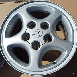 4x Alufelge 14 Zoll 5x100 45ET Glanz Silber Toyota Rim Wheel FEL8708397397qg
