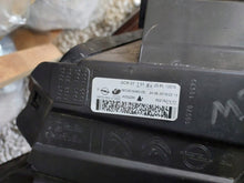 Laden Sie das Bild in den Galerie-Viewer, Frontscheinwerfer Opel Zafira Vivaro C 9832836480 Ein Satz Headlight SCH2020401009mq