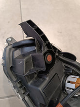 Laden Sie das Bild in den Galerie-Viewer, Frontscheinwerfer Toyota Prius Rechts Scheinwerfer Headlight
