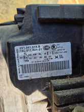 Laden Sie das Bild in den Galerie-Viewer, Frontscheinwerfer Skoda Fabia III 6V1941015B 1EL01182421 Links Headlight SCH1735928534bb