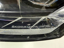 Laden Sie das Bild in den Galerie-Viewer, Frontscheinwerfer Skoda Fabia IV 6VB941015A Links Scheinwerfer Headlight SCH1165359499ry
