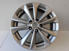 Load image into Gallery viewer, 1x Alufelge 17 Zoll 7.0" 5x114.3 40ET Glanz Silber Nissan Qashqai Rim Wheel FEL8693747083gr