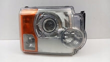 Laden Sie das Bild in den Galerie-Viewer, Frontscheinwerfer Land Rover III Discovery Xenon Rechts Scheinwerfer Headlight SCH6369218785tl