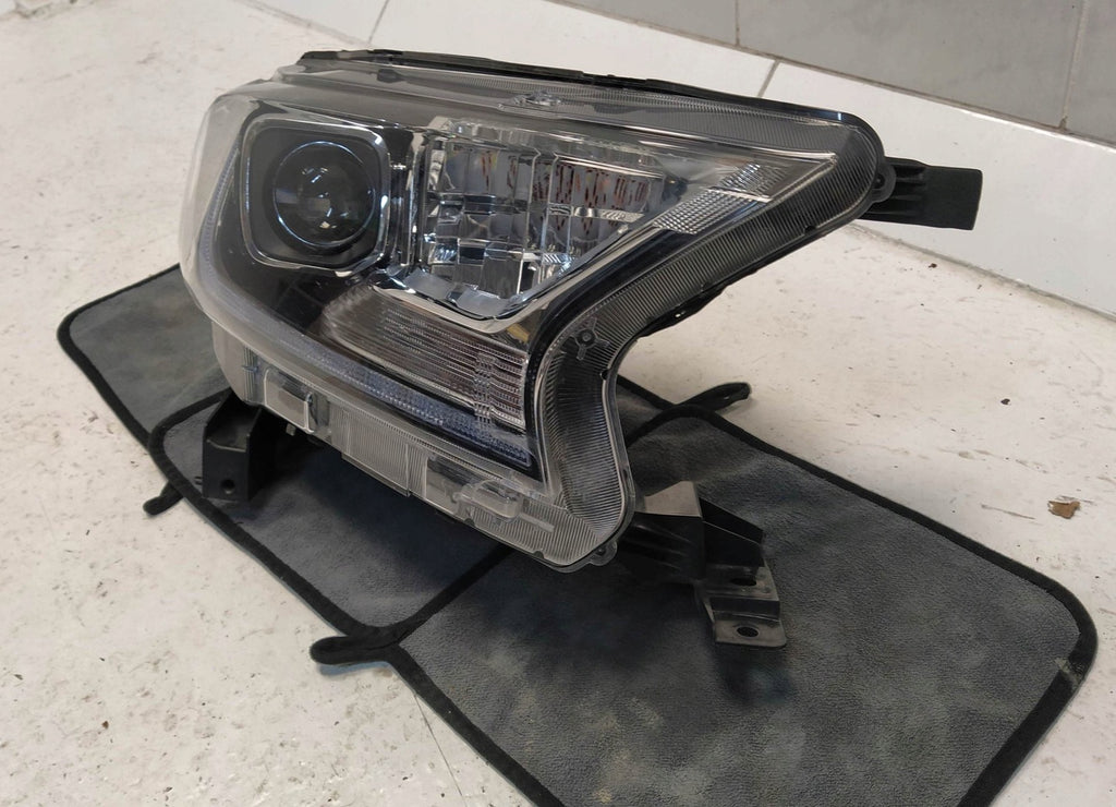 Frontscheinwerfer Ford Ranger JB3B-13E014 LED Rechts Scheinwerfer Headlight