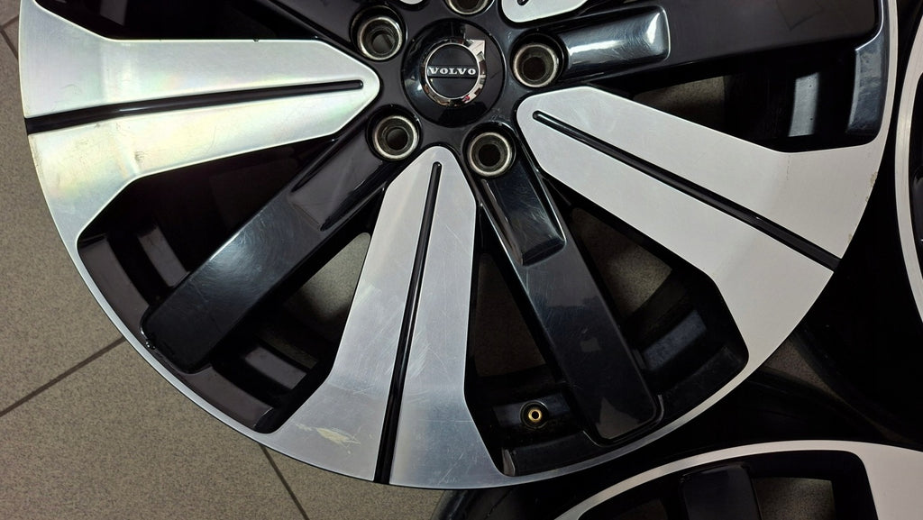 4x Alufelge 19 Zoll 7.5" 5x108 50 5ET Matt Schwarz 32143627 32143628 Volvo C40 FEL1535092863er