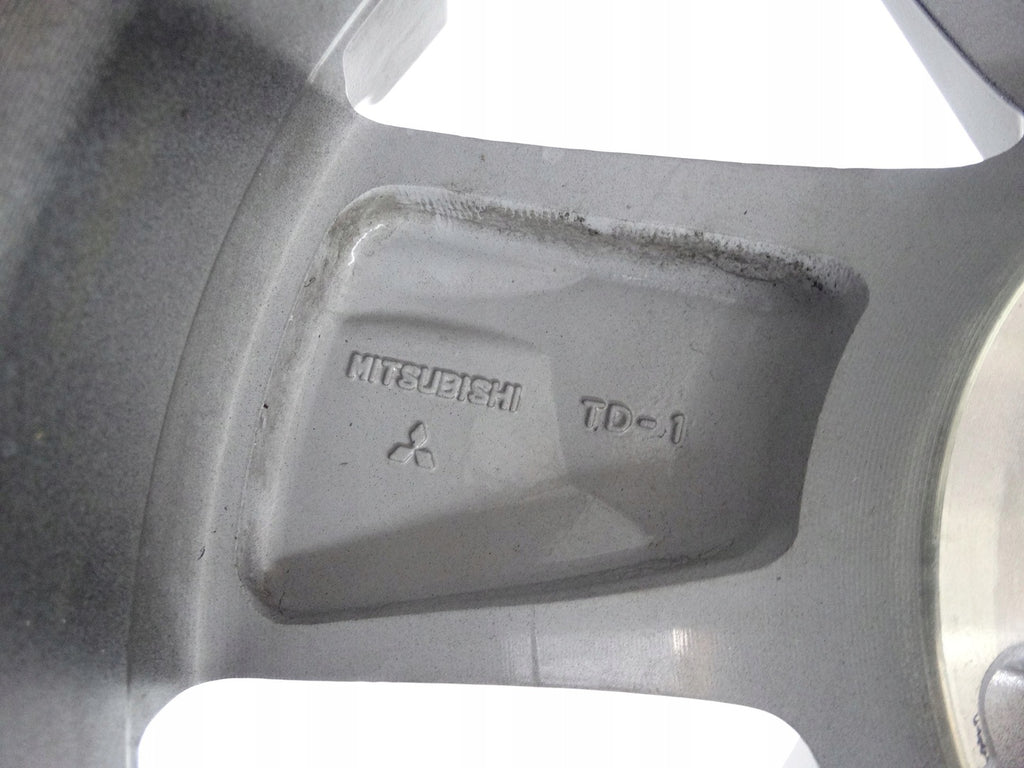 1x Alufelge 18 Zoll 7.0" 5x114.3 38ET Mitsubishi Eclipse Cross Rim Wheel