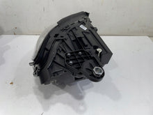 Laden Sie das Bild in den Galerie-Viewer, Frontscheinwerfer Mercedes-Benz W213 A2139068808 LED Rechts oder Links SCH9024404493ys