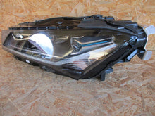 Laden Sie das Bild in den Galerie-Viewer, Frontscheinwerfer Skoda Superb 3P1941015A LED Links Scheinwerfer Headlight SCH9137103543yy