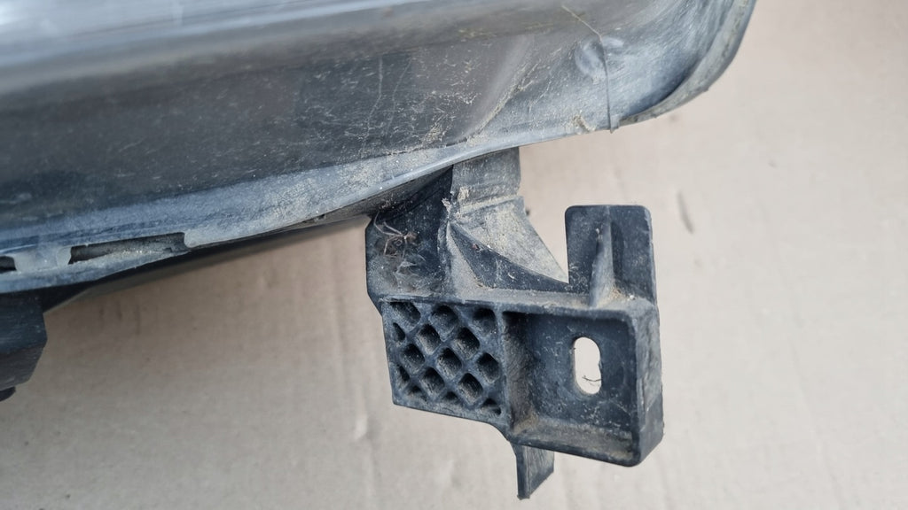 Frontscheinwerfer Opel Zafira B 92102J9150 Ein Stück (Rechts oder Links)