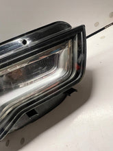 Laden Sie das Bild in den Galerie-Viewer, Frontscheinwerfer Audi A6 174461140N Rechts Scheinwerfer Headlight SCH7671466105sv