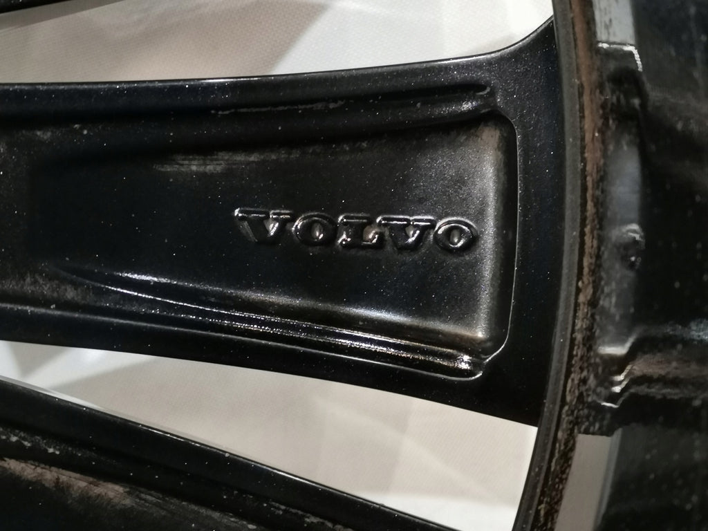 1x Alufelge 18 Zoll 8.0" 5x108 42ET 32209455 Volvo S90 V90 Rim Wheel