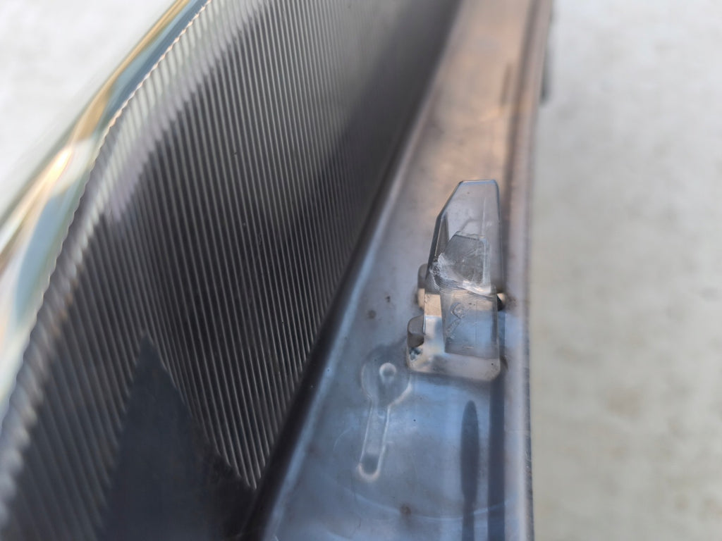 Frontscheinwerfer Skoda Superb III 3V1941016B Xenon Rechts Headlight SCH8788844559nv