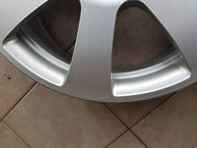 Laden Sie das Bild in den Galerie-Viewer, 1x Alufelge 17 Zoll 7.5" 5x112 47 5ET A2044013502 Mercedes-Benz X204 Rim Wheel FEL1930305636fr