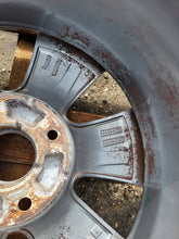 Load image into Gallery viewer, 1x Alufelge 16 Zoll 6.5" 4x108 20ET Glanz Silber 9678398177 Peugeot 2008 I FEL3630627314ql