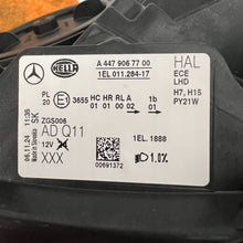 Laden Sie das Bild in den Galerie-Viewer, Frontscheinwerfer Mercedes-Benz Vito W447 A4479067700 Links Headlight SCH9438207805fi