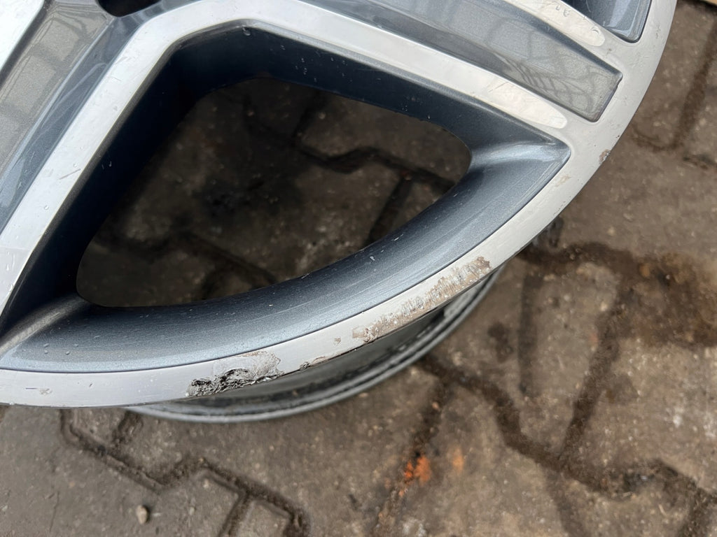 1x Alufelge 19 Zoll 8.0" 5x112 A1564010600 Mercedes-Benz Gla Rim Wheel FEL8290443589zt