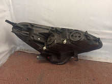Laden Sie das Bild in den Galerie-Viewer, Frontscheinwerfer Opel Corsa E 13381343 LED Links Scheinwerfer Headlight SCH2503972519nm