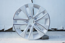 Load image into Gallery viewer, 1x Alufelge 17 Zoll 7.5" 5x120 43ET Glanz Weiß 6850152 BMW 1 F21 F20 Rim Wheel FEL1696906326uw