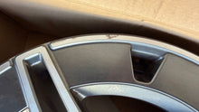 Laden Sie das Bild in den Galerie-Viewer, 1x Alufelge 18 Zoll 8.5" 5x112 52ET A2064011800 Mercedes-Benz W206 Rim Wheel FEL5502220181ey