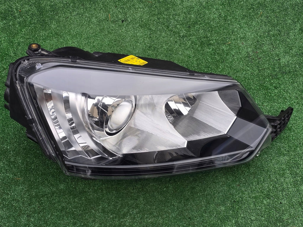 Frontscheinwerfer Skoda Yeti 5L1941016C Xenon Rechts Scheinwerfer Headlight SCH6405053249ec