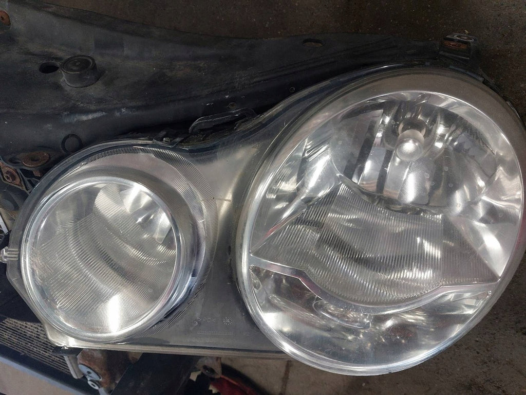 Frontscheinwerfer VW Polo IV 184391 LED Ein Stück (Rechts oder Links) Headlight