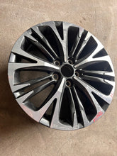 Load image into Gallery viewer, 1x Alufelge 18 Zoll 7.0" 5x114.3 50ET Glanz CMS1118-4 Toyota Cross Rim Wheel FEL5126291611ku