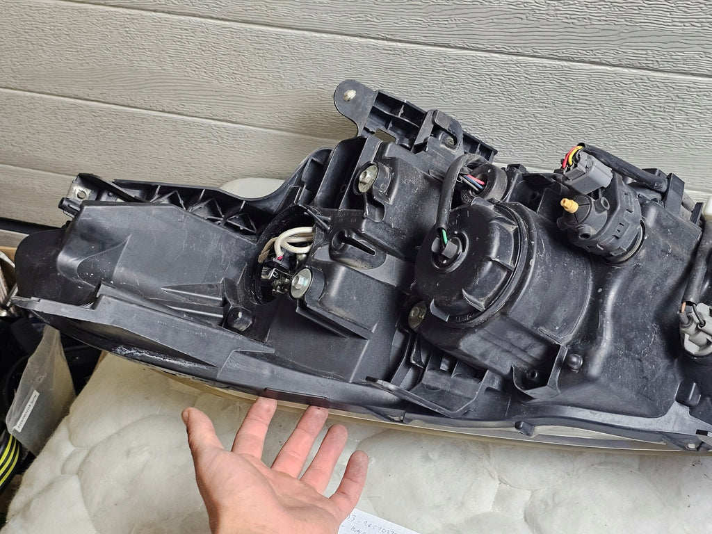 Frontscheinwerfer Peugeot 4007 Rechts Scheinwerfer Headlight SCH5872949206vu