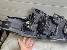 Laden Sie das Bild in den Galerie-Viewer, Frontscheinwerfer Peugeot 4007 Rechts Scheinwerfer Headlight SCH5872949206vu
