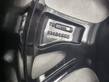 Load image into Gallery viewer, 1x Alufelge 16 Zoll 6.5" 4x100 32ET Glanz Silber 93484566 Opel Corsa F Rim Wheel FEL4181886662af