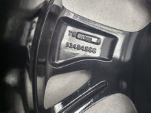 Load image into Gallery viewer, 1x Alufelge 16 Zoll 6.5" 4x100 32ET Glanz Silber 93484566 Opel Corsa F Rim Wheel FEL4181886662af