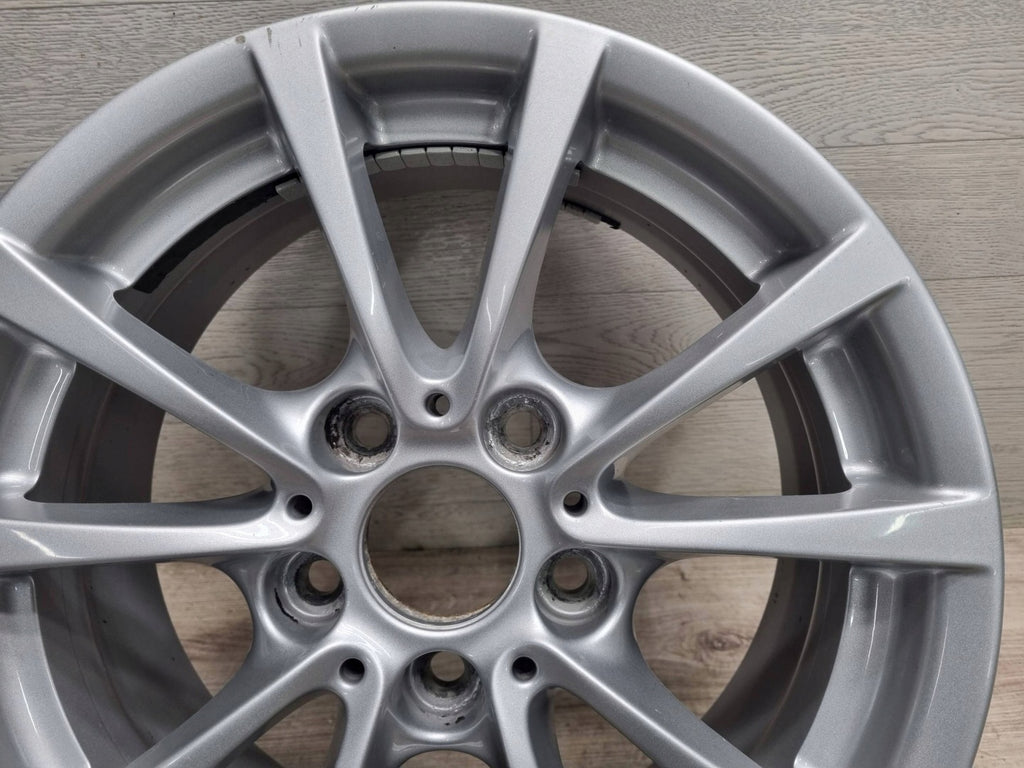 1x Alufelge 16 Zoll 7.0" 5x120 31ET Glanz Silber 6796236 BMW 1 F21 F20 Rim Wheel FEL5715989132rc