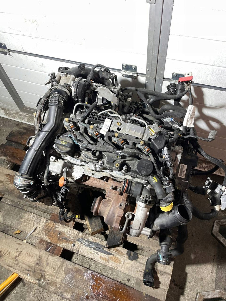 Motor Peugeot 208 II YH01 10Q3EC 1.5 HDI Diesel Engine Komplett