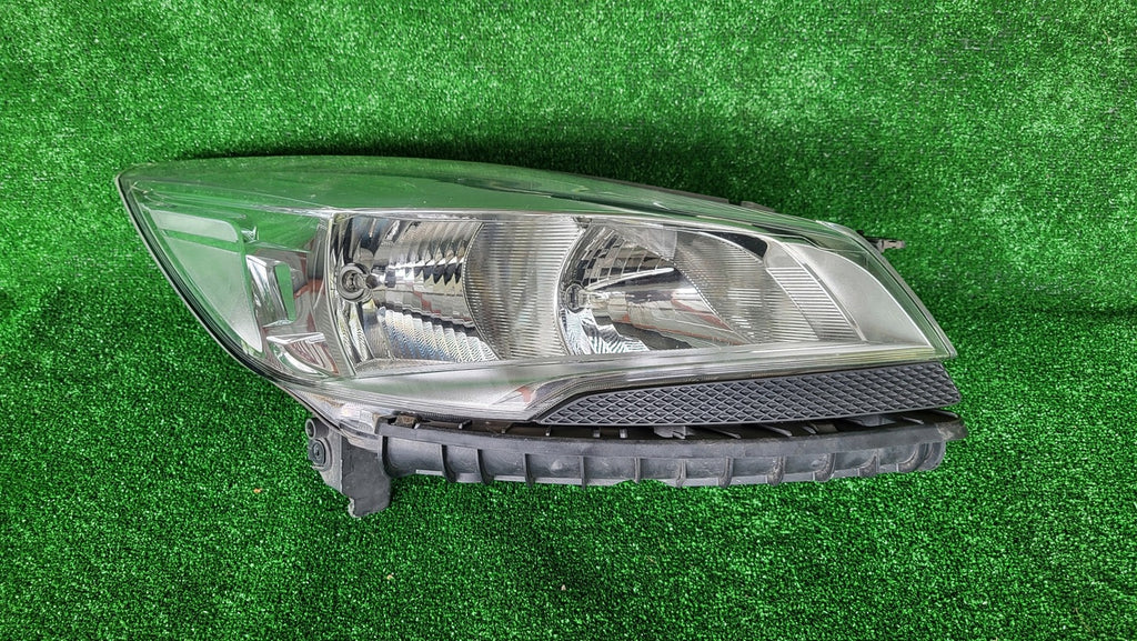 Frontscheinwerfer Ford Kuga CV-13W029-AE Rechts Scheinwerfer Headlight