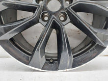 Laden Sie das Bild in den Galerie-Viewer, 1x Alufelge 18 Zoll 7.0&quot; 5x112 45ET 57A601025AD Skoda Karoq Rim Wheel