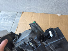 Load image into Gallery viewer, Frontscheinwerfer VW Passat 3J1941006 LED Rechts Scheinwerfer Headlight SCH2282525429bg