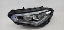 Laden Sie das Bild in den Galerie-Viewer, Frontscheinwerfer Mercedes-Benz Cla A1189062500 Full LED Links Headlight