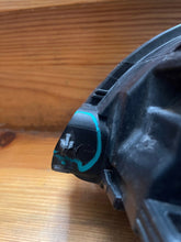 Load image into Gallery viewer, Frontscheinwerfer Volvo S60 V60 31698825 Xenon Rechts Scheinwerfer Headlight SCH3917065972ws