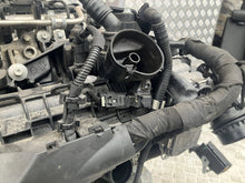 Load image into Gallery viewer, Motor Mercedes-Benz W177 282914 1.3 CGI 2018 Benzin Engine Komplett