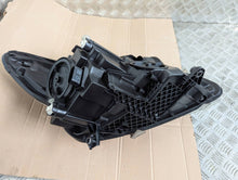 Laden Sie das Bild in den Galerie-Viewer, Frontscheinwerfer Mercedes-Benz Vito W447 A4479067700 Links Headlight SCH6816796411rw