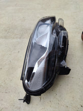 Laden Sie das Bild in den Galerie-Viewer, Frontscheinwerfer Peugeot Expert Traveller 9808235780 00197124-06 Xenon Rechts SCH5842506253yd