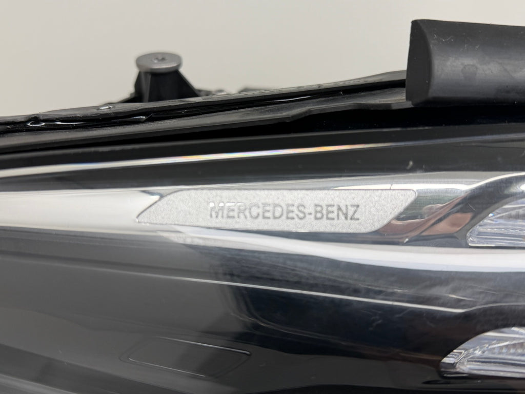 Frontscheinwerfer Mercedes-Benz W247 A2479062003 LED Rechts Headlight SCH4219160888ws