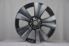 Laden Sie das Bild in den Galerie-Viewer, 1x Alufelge 17 Zoll 6.5" 5x114.3 45ET Glanz Grau 3NA3A Mg 1 Rim Wheel FEL1803294600de