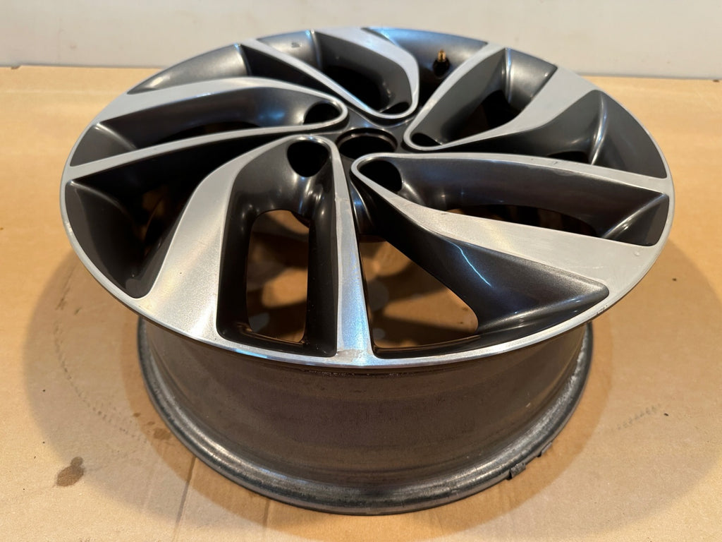 1x Alufelge 18 Zoll 7.0" 5x114.3 40ET 403009804R Renault Kadjar Rim Wheel FEL4443785456hw